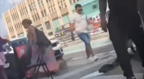 Bronx: a store owner is tired of robberies and decided to beat up a thief