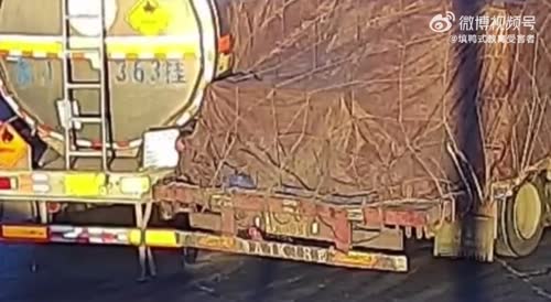 Mans head crushed between a Reversing tanker and a truck