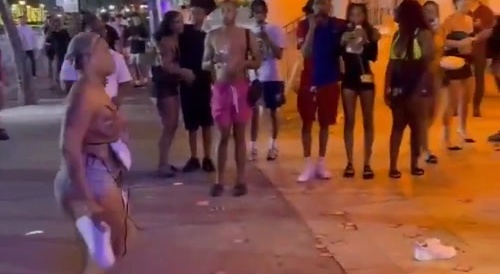 Low Budget Ratchets Fight on MIami Strip - floopy boobs warning